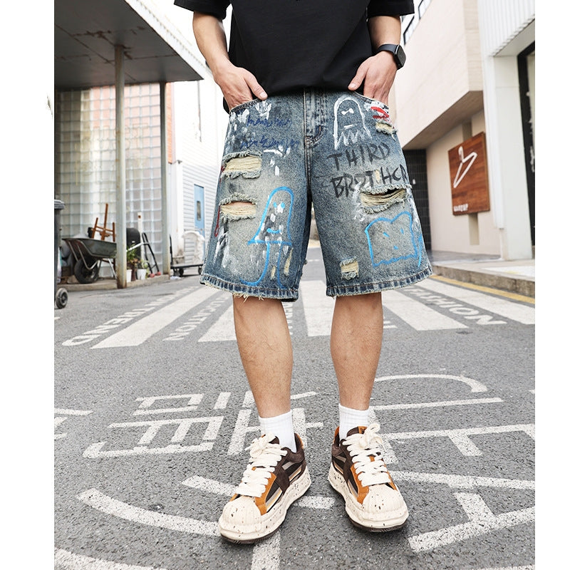 Ripped Jeans Shorts für Herren mit Graffiti