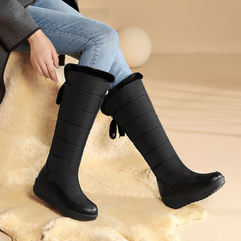 Wedge-Stiefel mit Fellbesatz – Bild 4 | LuxeStyle