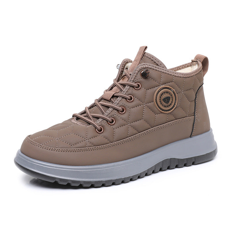 Gefütterte Winterschuhe mit dicker Sohle