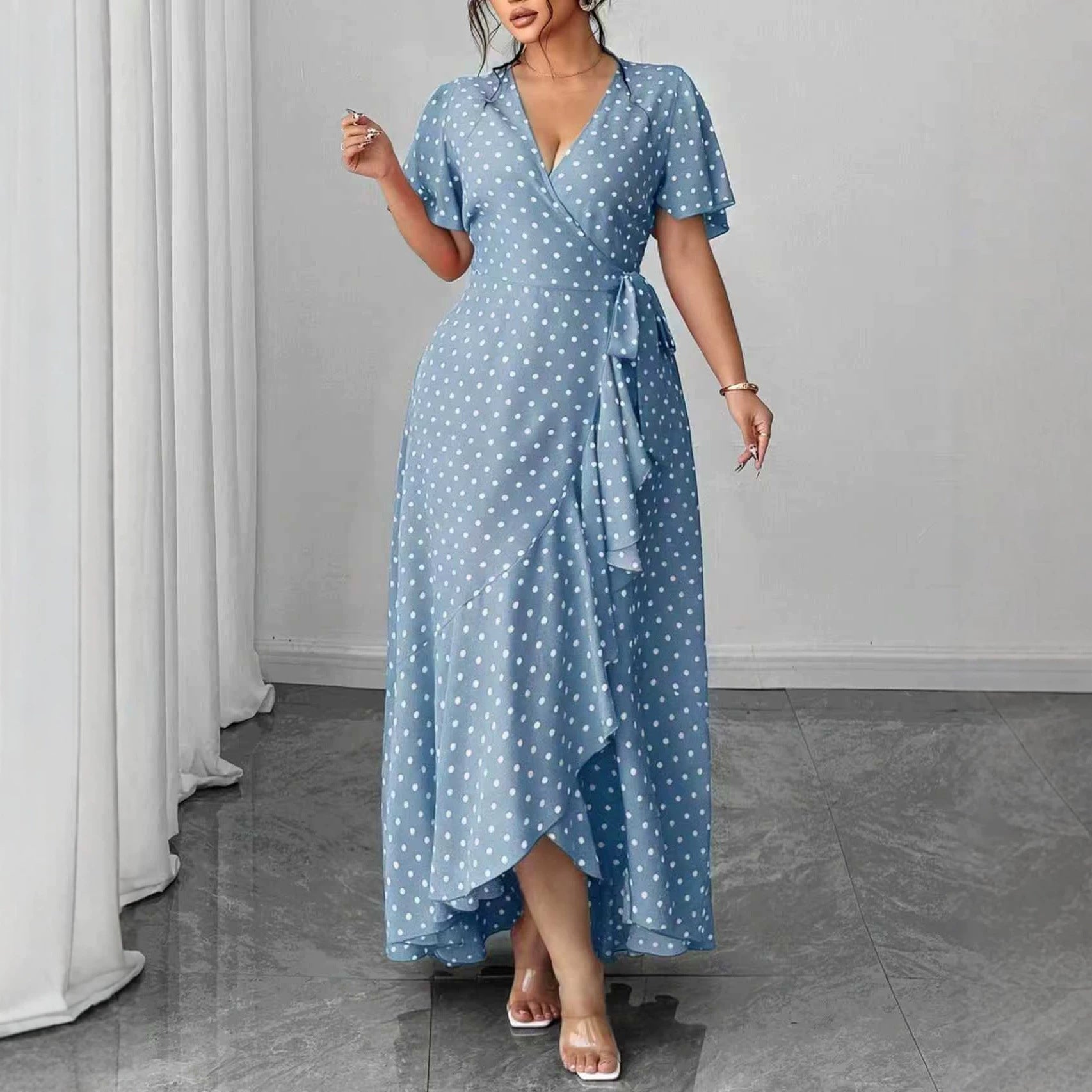 Midi-Kleid mit V-Ausschnitt und Blumenmuster