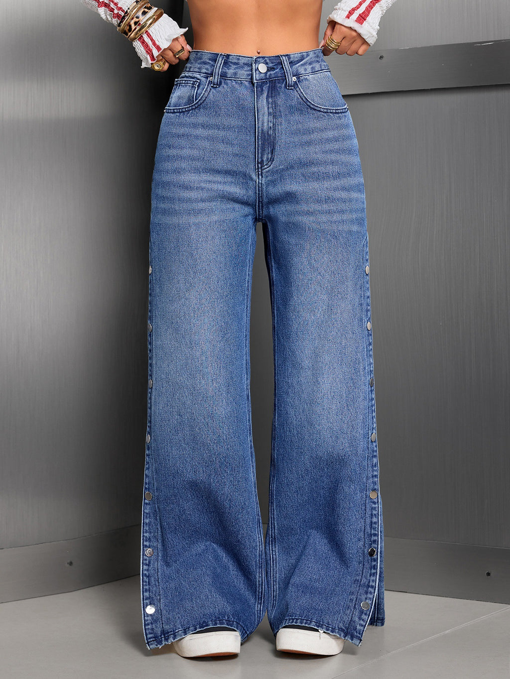 High-Waist Straight-Leg Jeans mit Knopfleiste