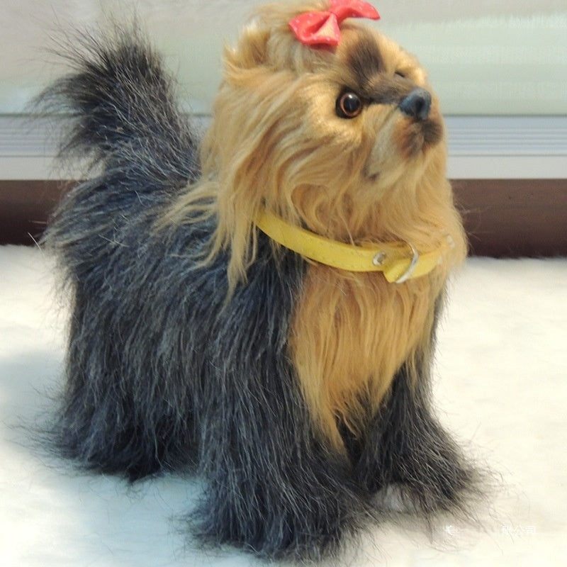 Schwarzer Plüsch-Hund als Desktop-Dekoration – Bild 3 | LuxeStyle