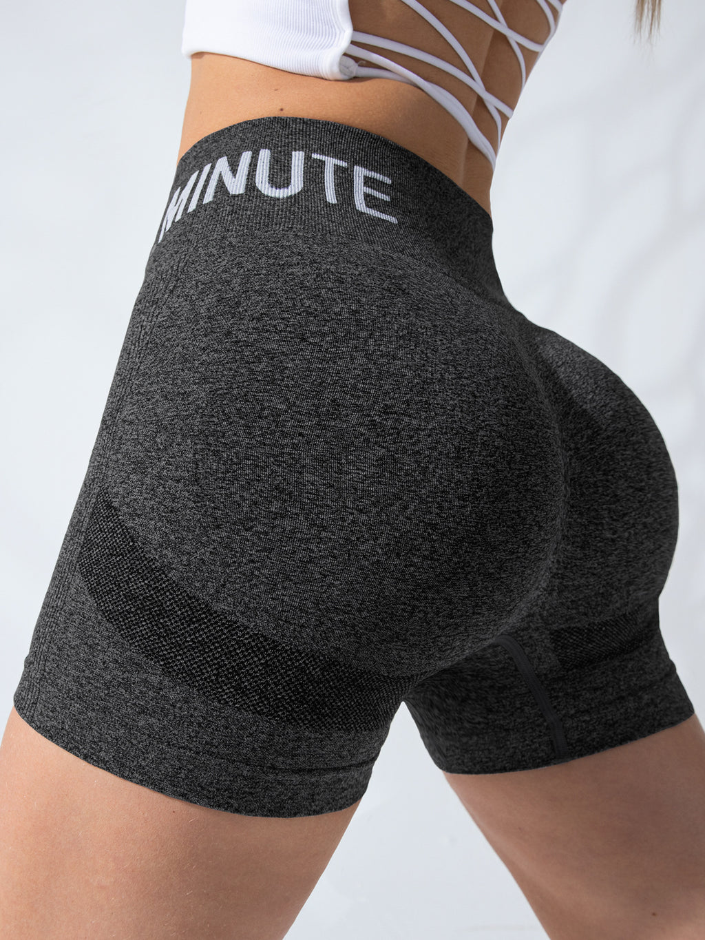 High-Waist Yoga Shorts – Nahtloses Tragegefühl
