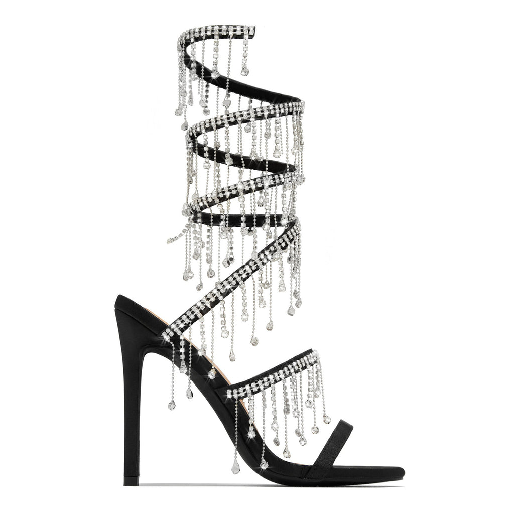 Satin-Sandalen mit Stiletto-Absatz und Strass – Bild 14 | LuxeStyle