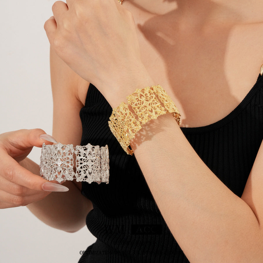 Vintage Armreif mit Hohlmuster