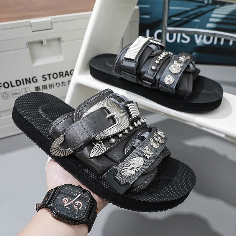 Leichte Outdoor-Slipper mit Nieten