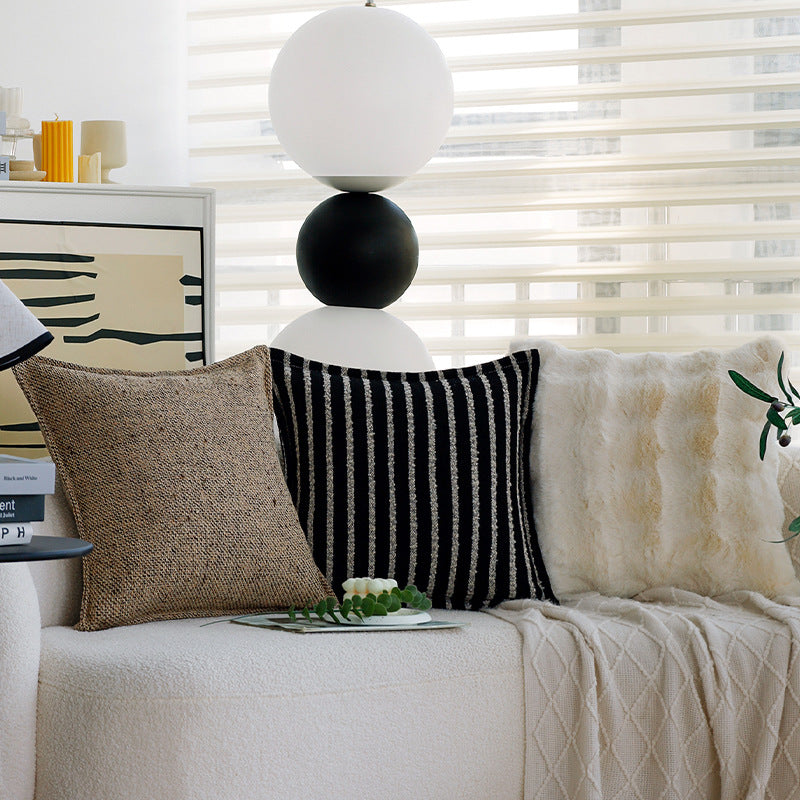 Geometrisches Kissen Schwarz-Weiss – Bild 8 | LuxeStyle