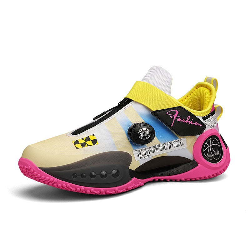 Trendy Knob Sneaker