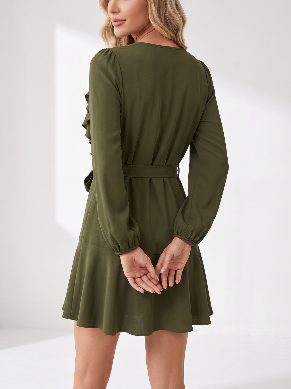 Chices V-Ausschnitt Rüschenkleid mit Schnürung