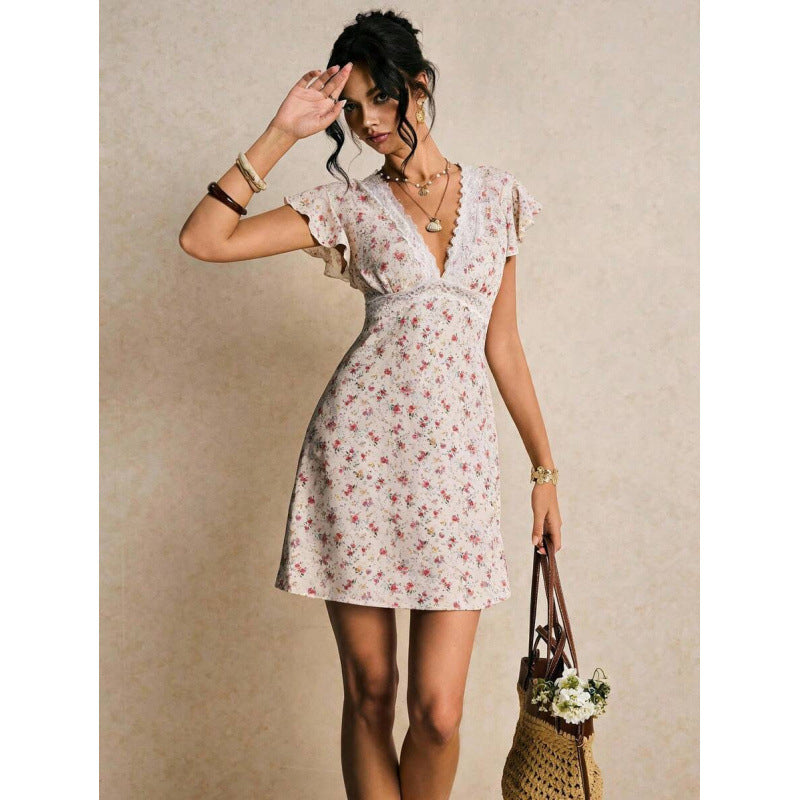 Romantisches Blumenkleid mit Spitze – Bild 6 | LuxeStyle