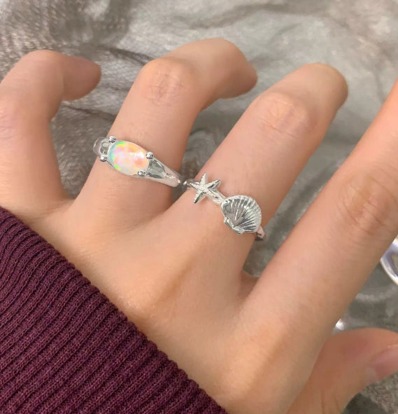 Silberner Relief-Ring mit Stern