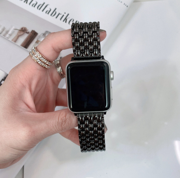 Edelstahl-Uhrarmband mit Drachendesign | LuxeStyle