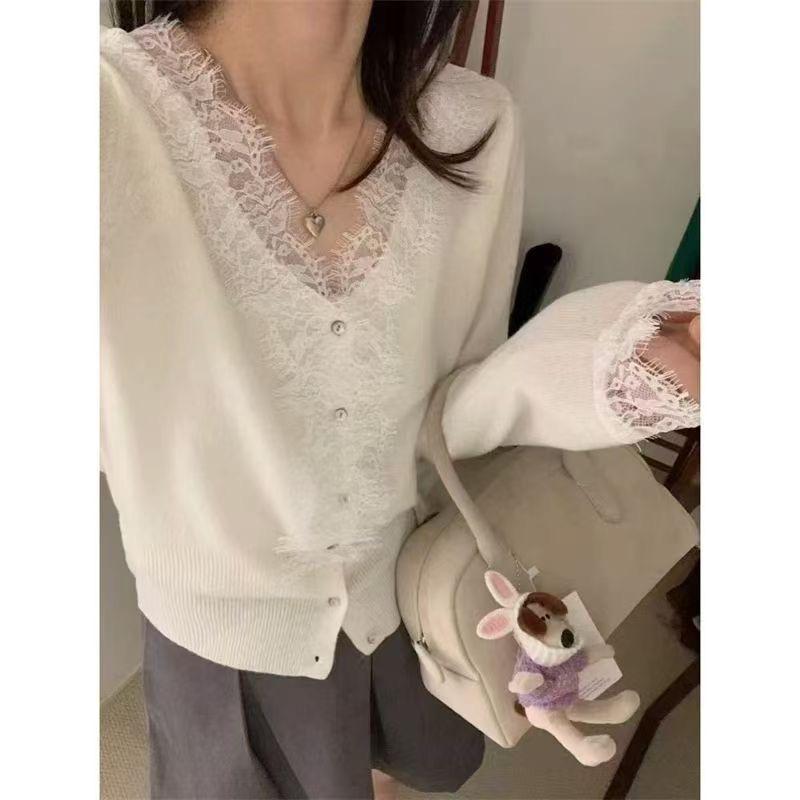 Schlankmachendes Langarm-Shirt mit Spitze