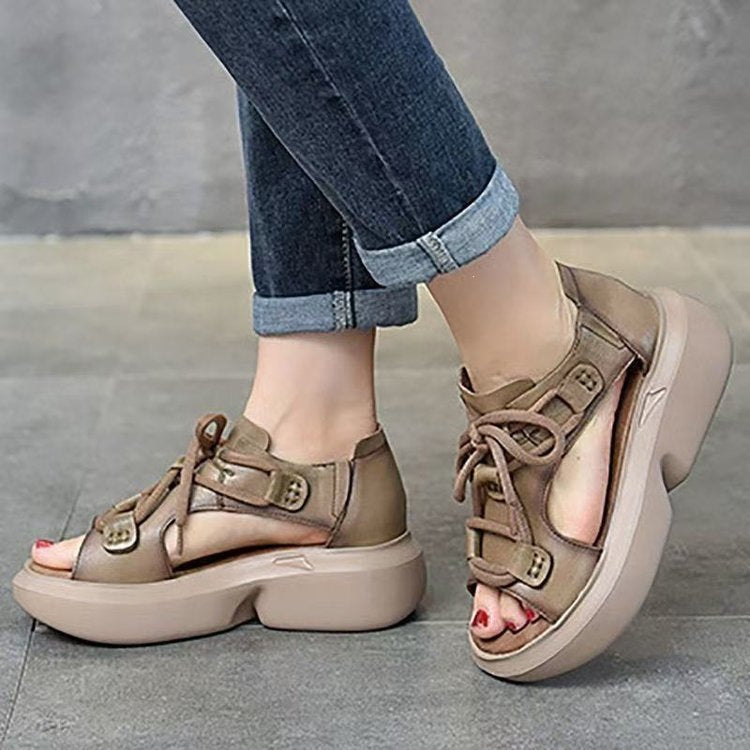Römische Plattform-Sandalen