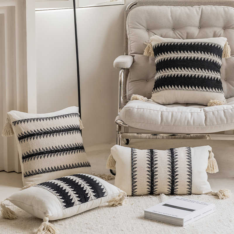 Quadratisches Sofa-Kissen mit Bezug – Bild 4 | LuxeStyle