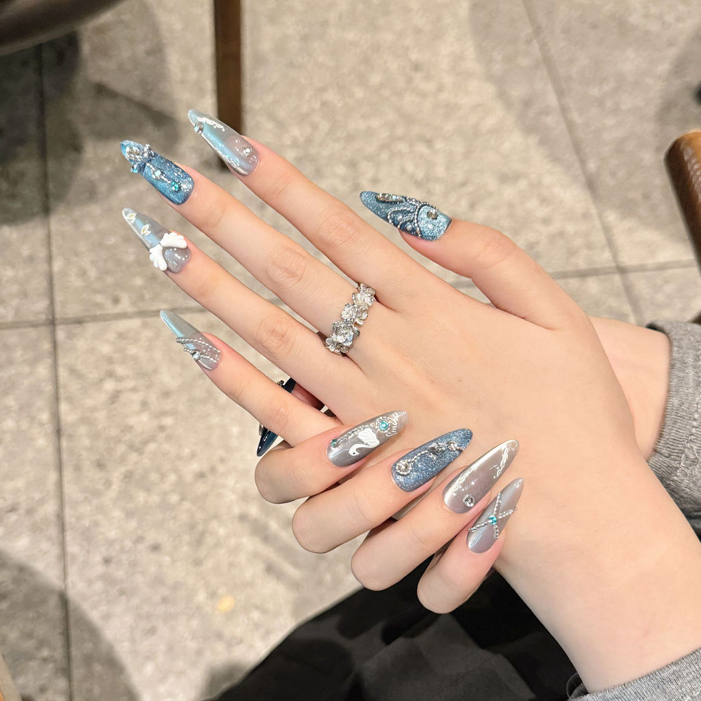 Angel Wing Cat-Eye Nagelkunst