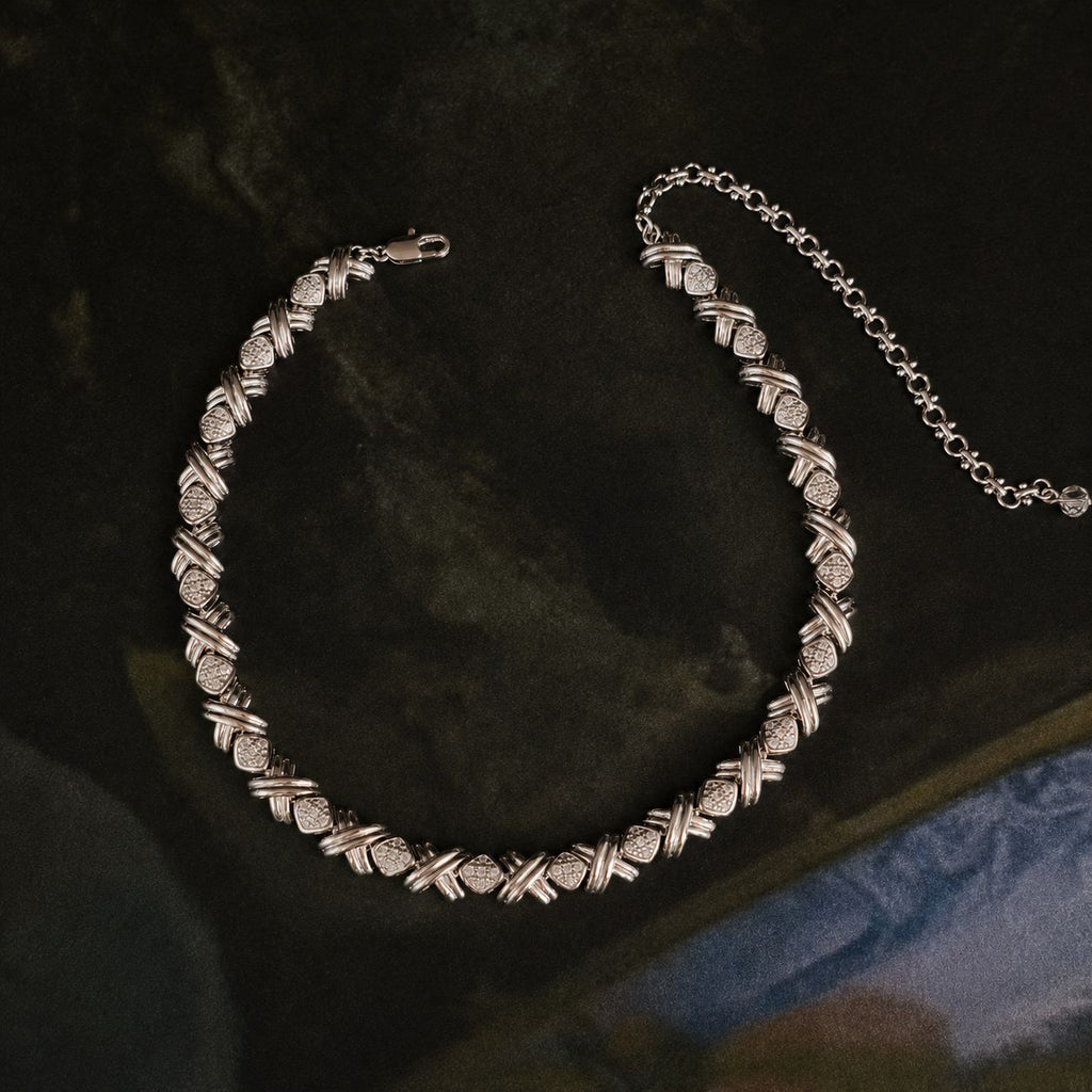 Halskette und Armband mit Diamanten