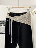 Dreieckiger Strickschal mit Lochmuster – Bild 1 | LuxeStyle