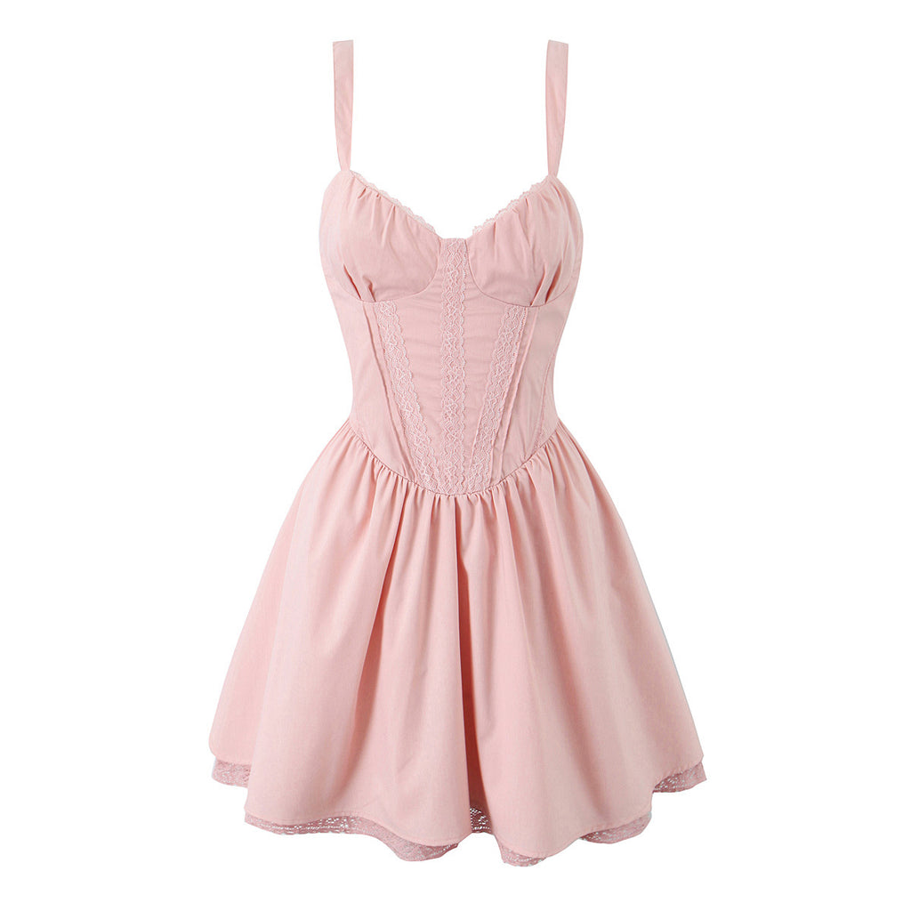 Spitzenbesetztes Trägerkleid