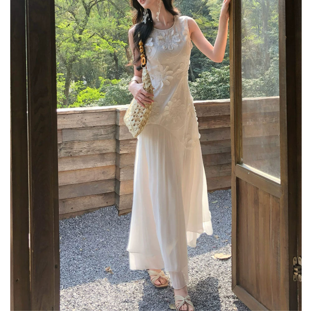 Ärmelloses Maxi-Kleid mit 3D-Stickerei