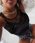 Sommerliches Jacquard-Top mit Spitzenbesatz