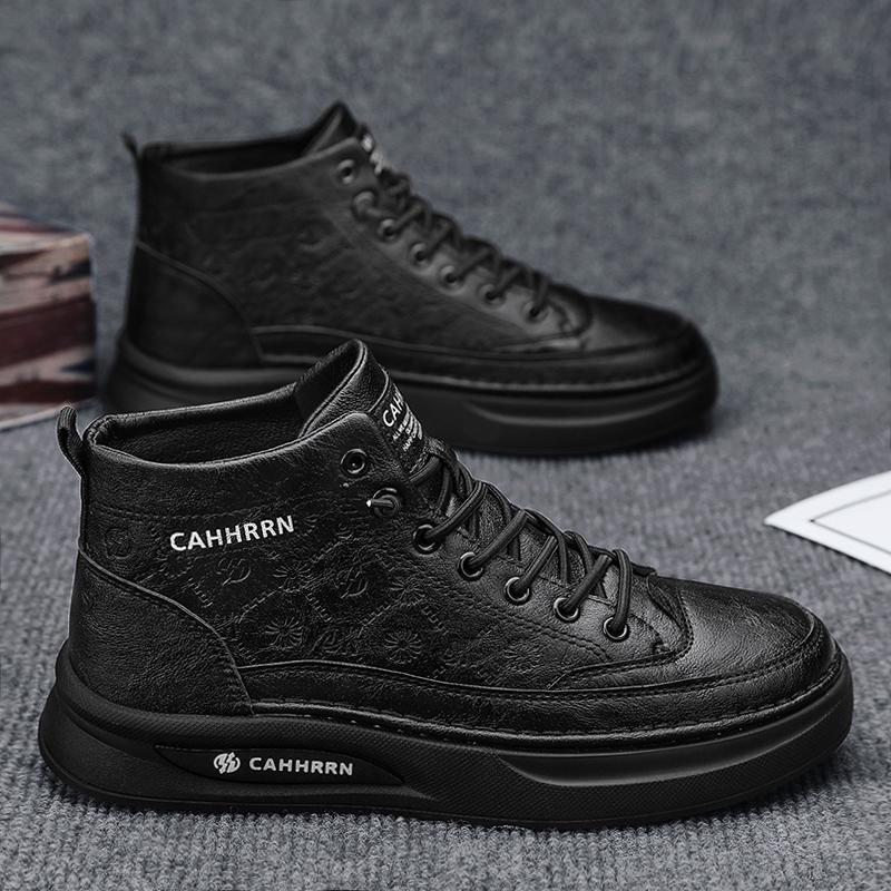 High-top Sneaker mit Schlangenmuster