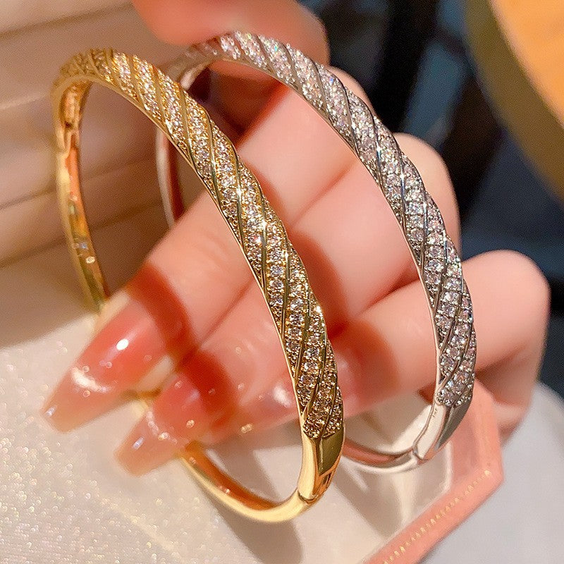Goldener Brillanzreifen – Bild 4 | LuxeStyle