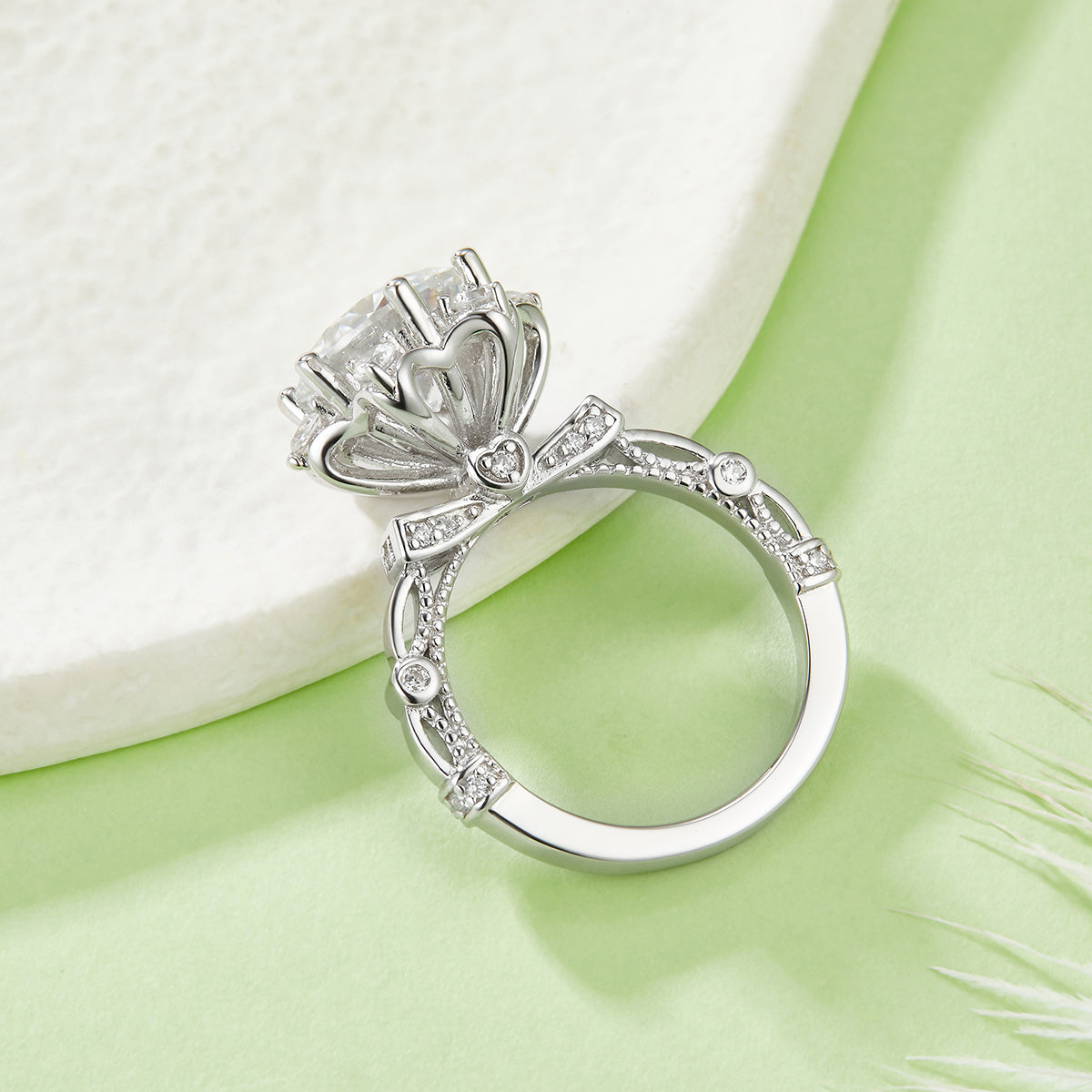 3ct Moissanit-Ring aus 925er Silber mit Sternhalo und Platinüberzug