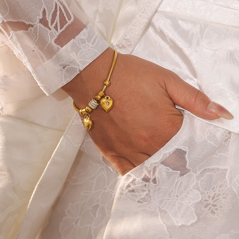Doppelherz-Armband mit Strasssteinen – Bild 3 | LuxeStyle