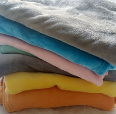 Elefanten-Kuschelkissen mit Decke