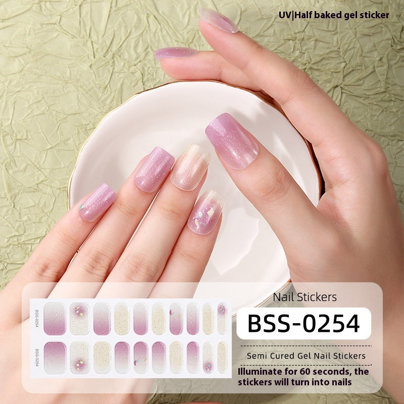 Nagelsticker mit Gradient-Effekt