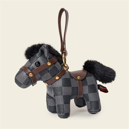 Pferde-Taschenanhänger aus Leder – Bild 5 | LuxeStyle