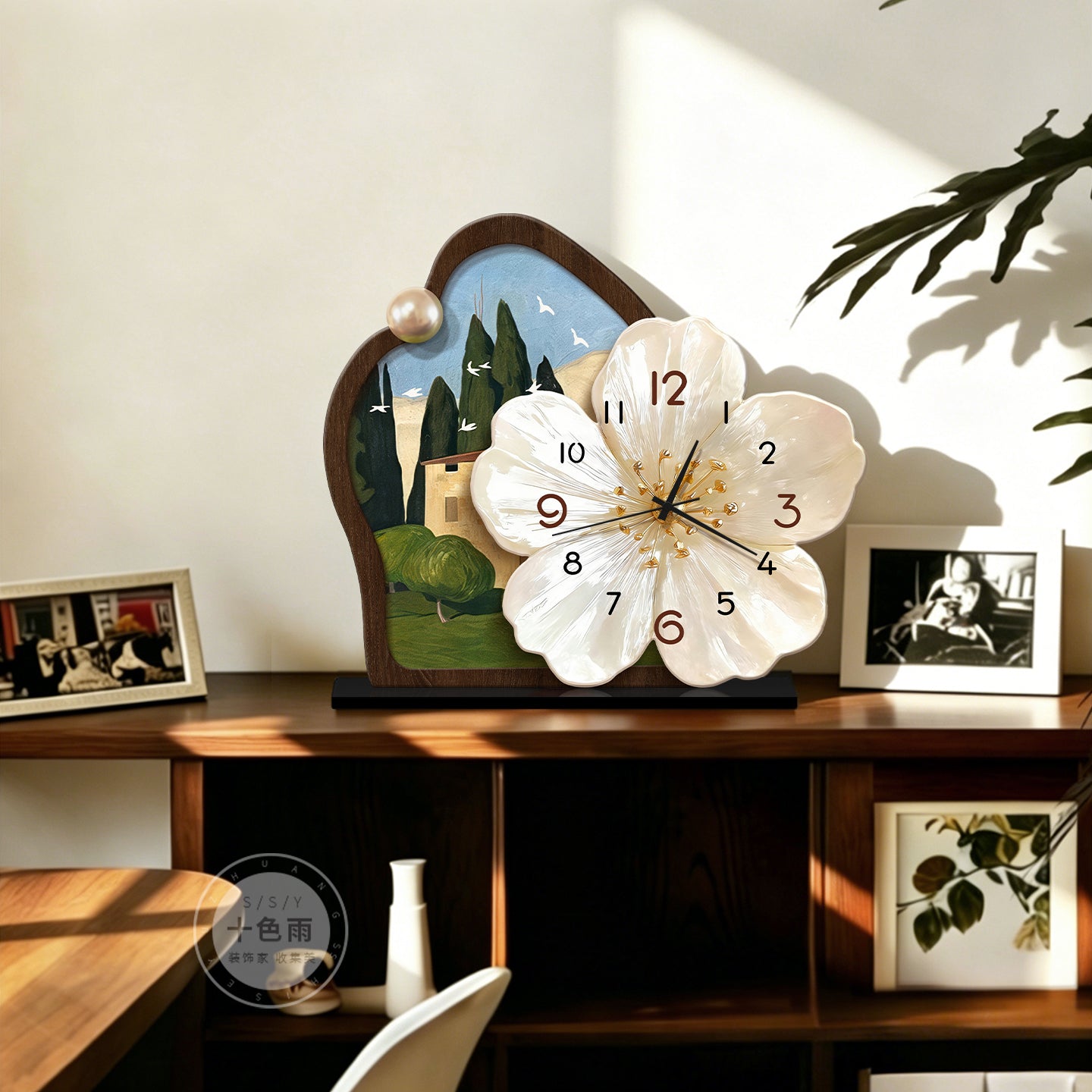 Blumen-Kunstuhr