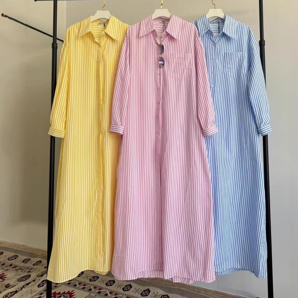 Gestreiftes Langarm-Kleid mit Reverskragen