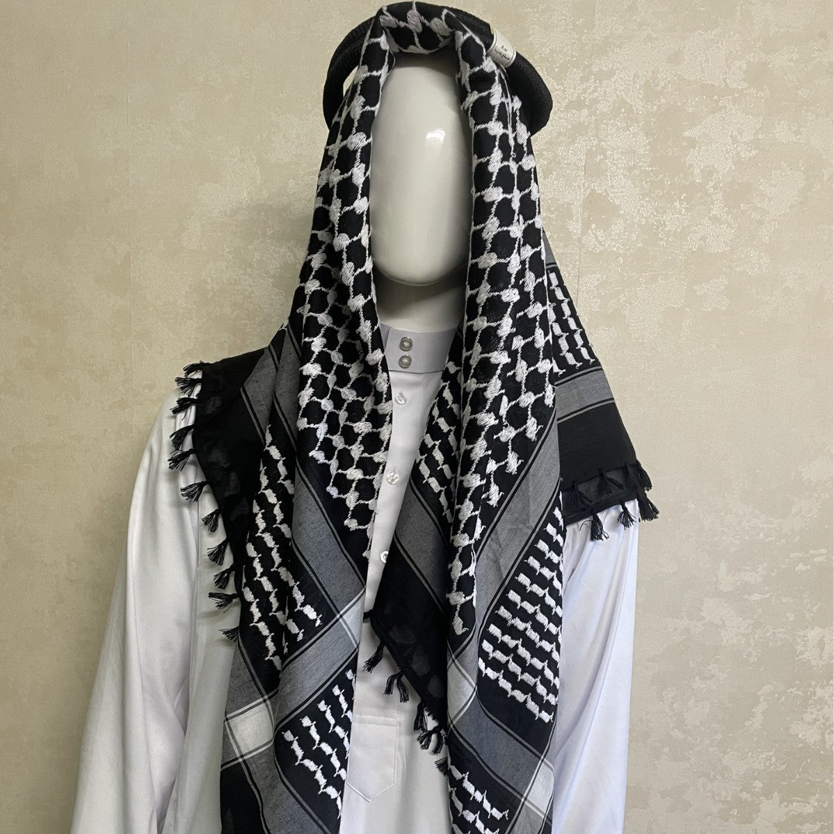 Kopftuch mit geometrischem Muster – Bild 2 | LuxeStyle
