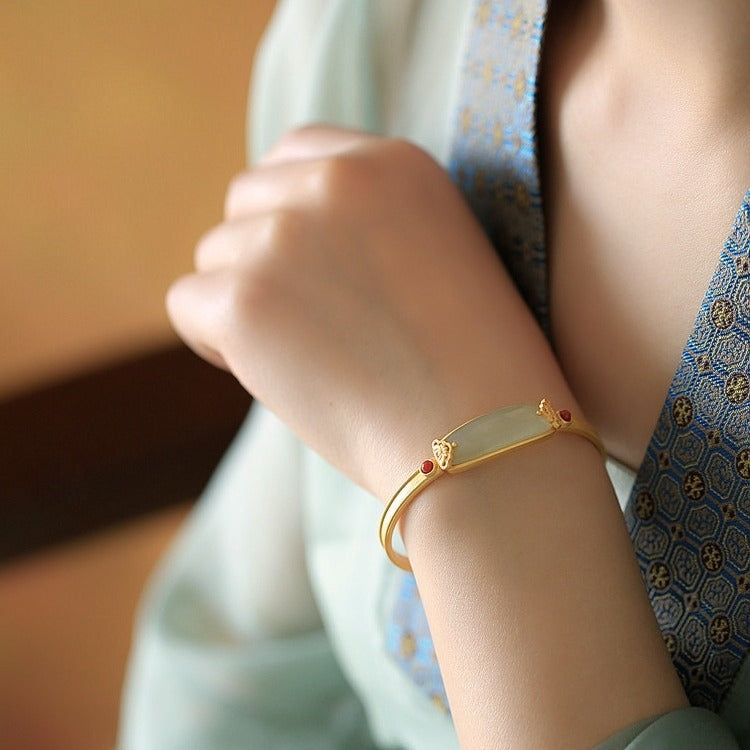 Ruyi-Armband aus Kupfer – Bild 5 | LuxeStyle