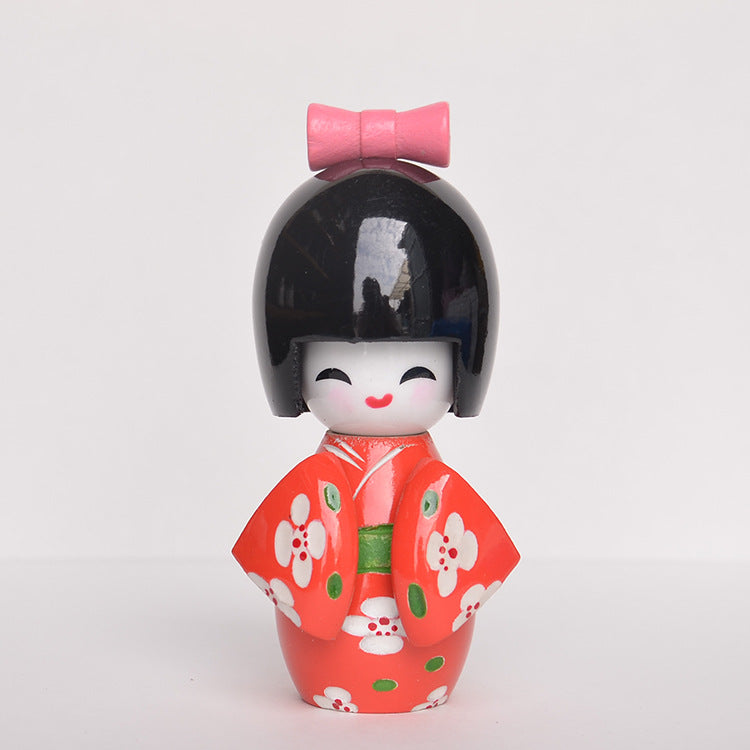 Kimono-Püppchen aus Birkenholz