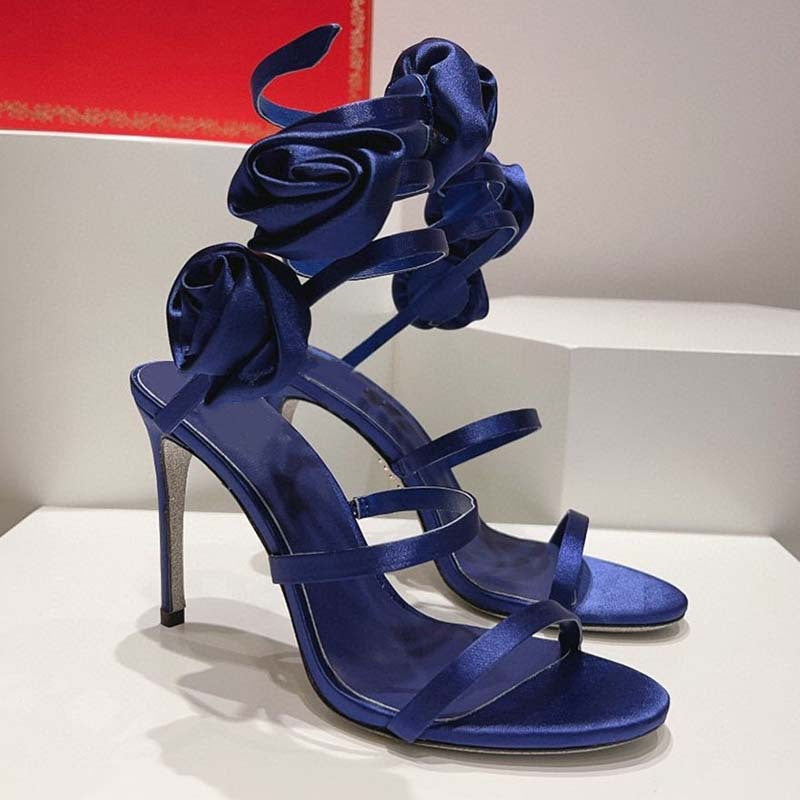 Satin-Sandalen mit Stilettoabsatz & Blumen – Bild 3 | LuxeStyle