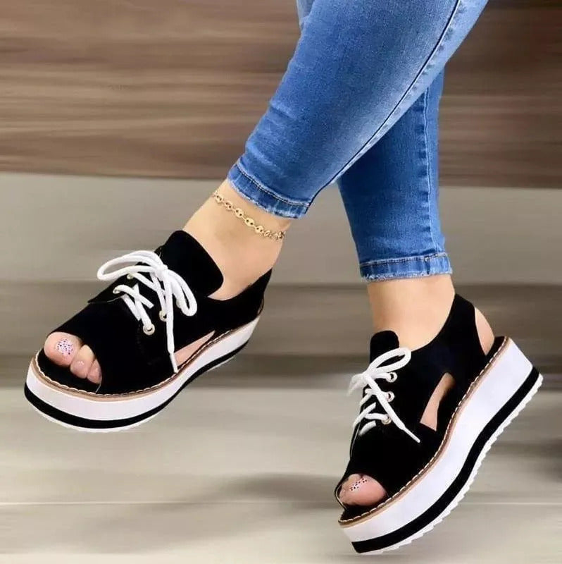 Sandalen mit Schnürung | LuxeStyle