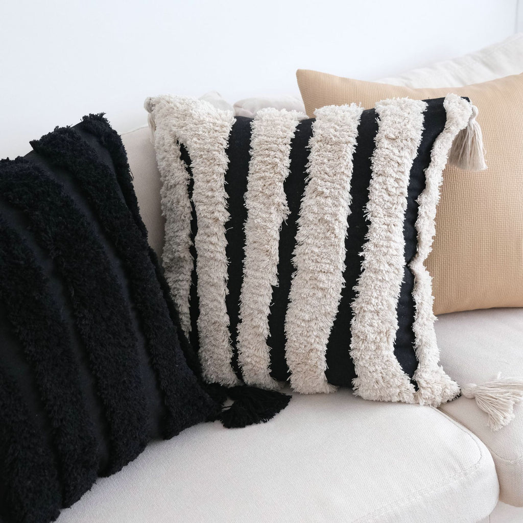 Kissenbezug mit Quasten – Beige/Schwarz