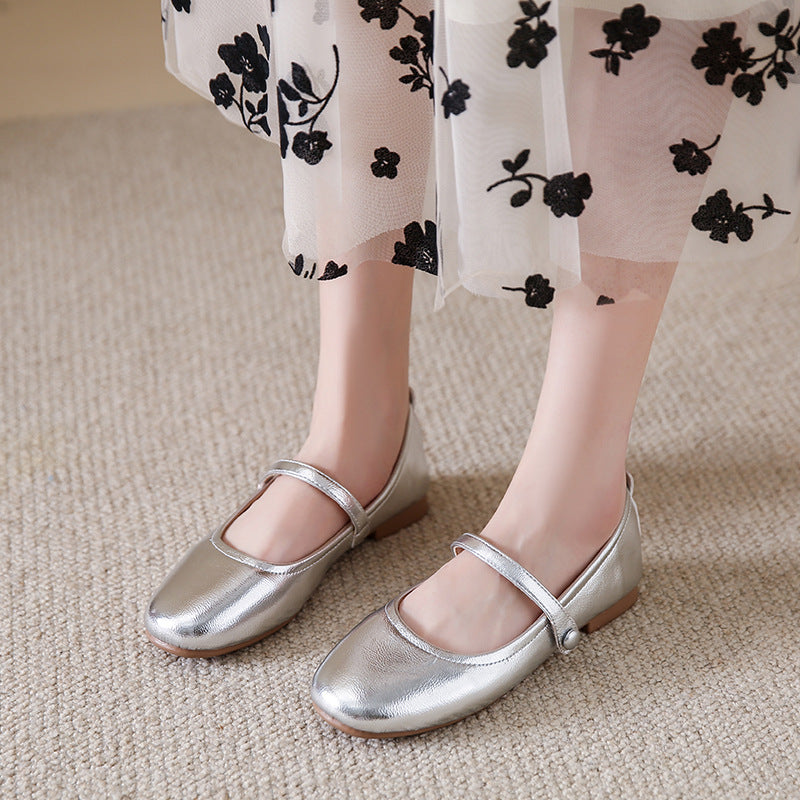 Mary-Jane-Ballerina «Dolce» · Lack, mit Riemchen