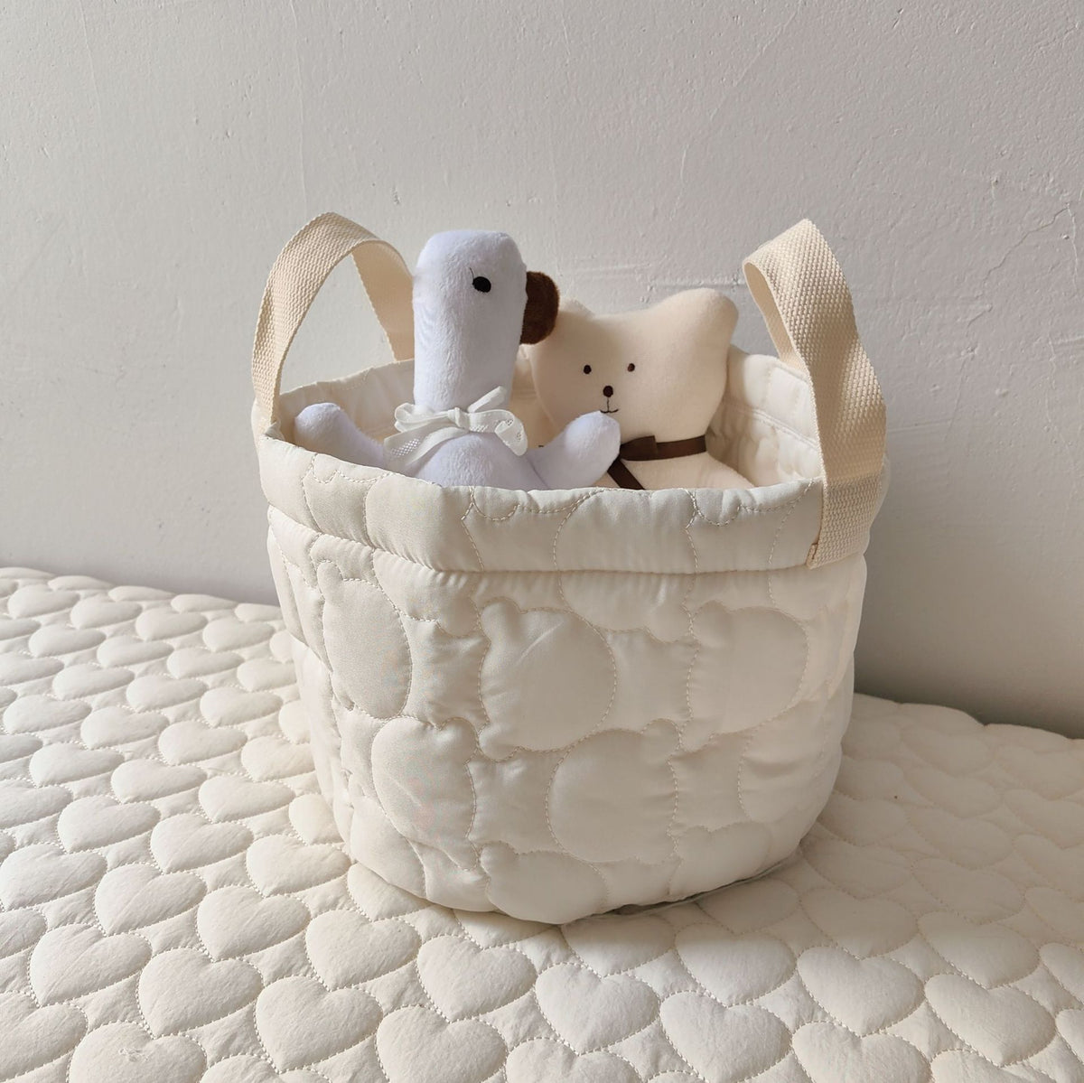 Gesteppter Aufbewahrungskorb «Love» oder «Bär» – Bild 5 | LuxeStyle
