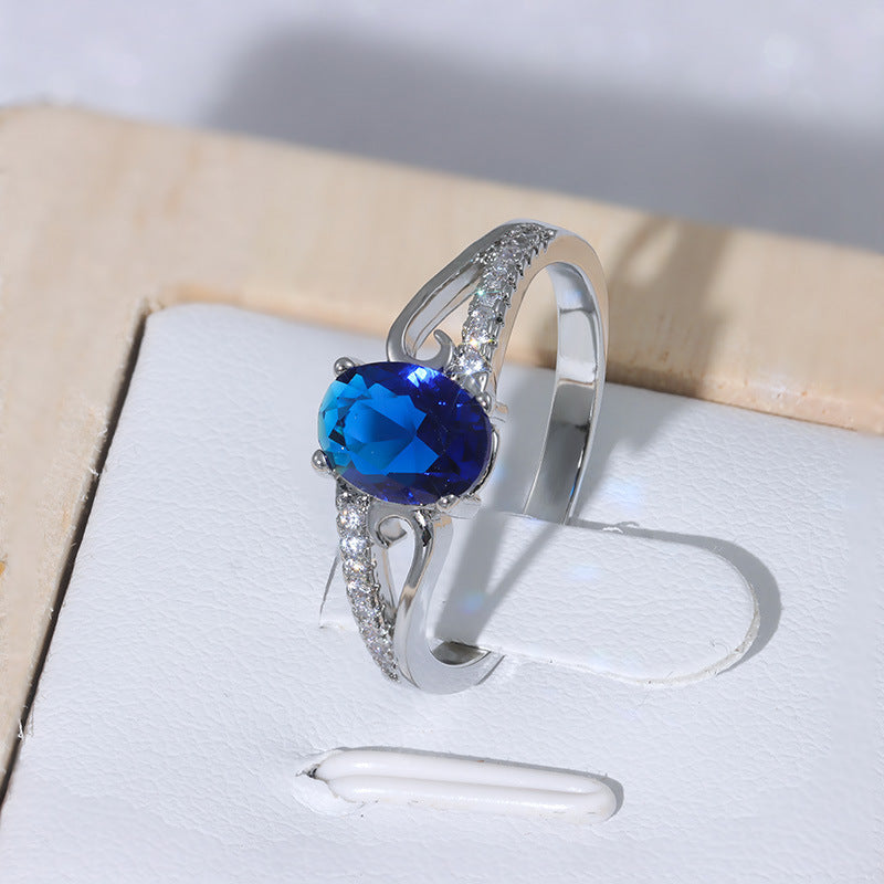 Ring Blauer Stein · elegant gefasst