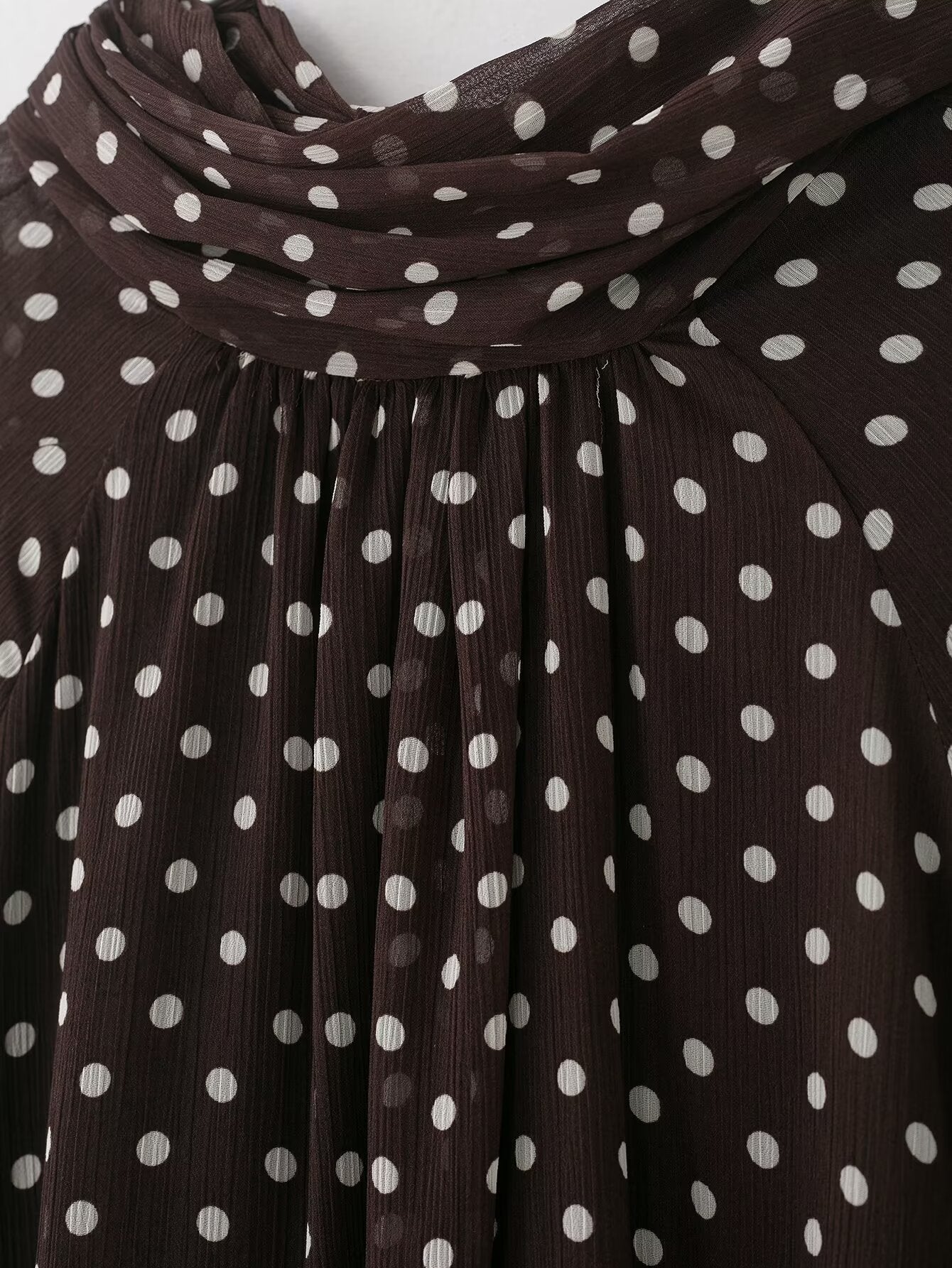 Polka-Dot Bluse