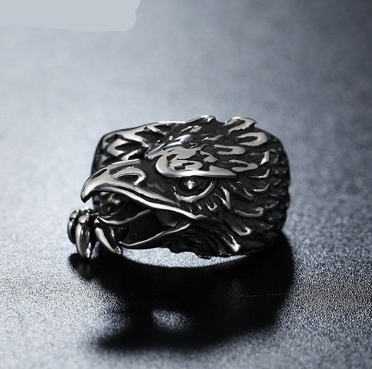 Titanstahlring mit Adler-Design – Bild 3 | LuxeStyle