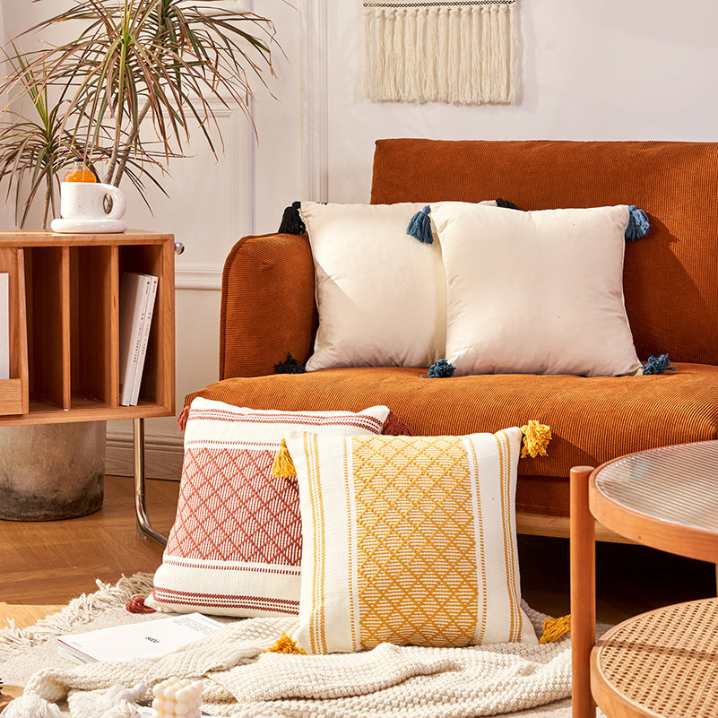 Geometrischer Jacquard Kissenbezug mit Quasten – Bild 2 | LuxeStyle