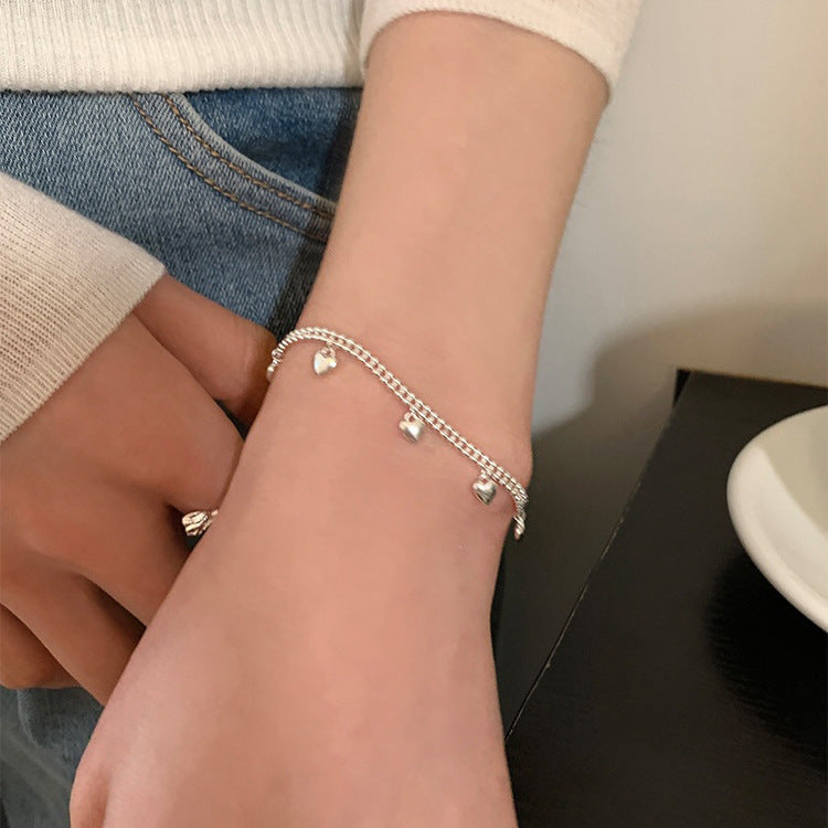 Herzförmiges Armband im minimalistischen Stil – Bild 3 | LuxeStyle