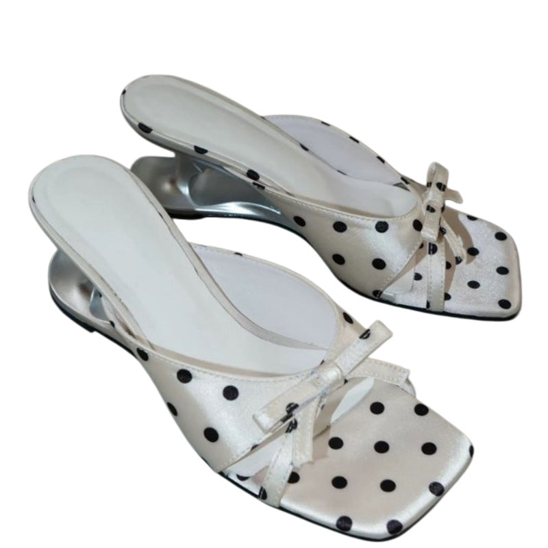 Schwarze offene Sandalen mit Mittelabsatz | LuxeStyle