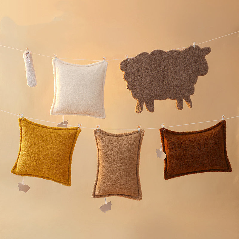 Lammplüsch-Kissen für Herbst/Winter – Bild 2 | LuxeStyle