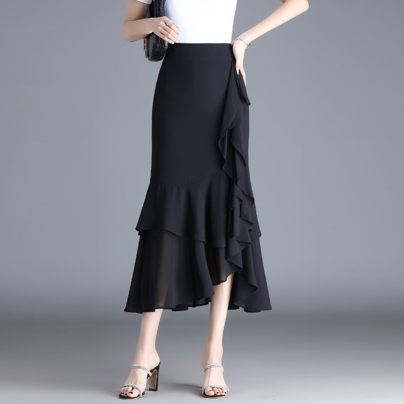 Chiffonrock mit asymmetrischen Falten